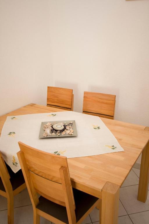 Ella Apartments Омиш Номер фото