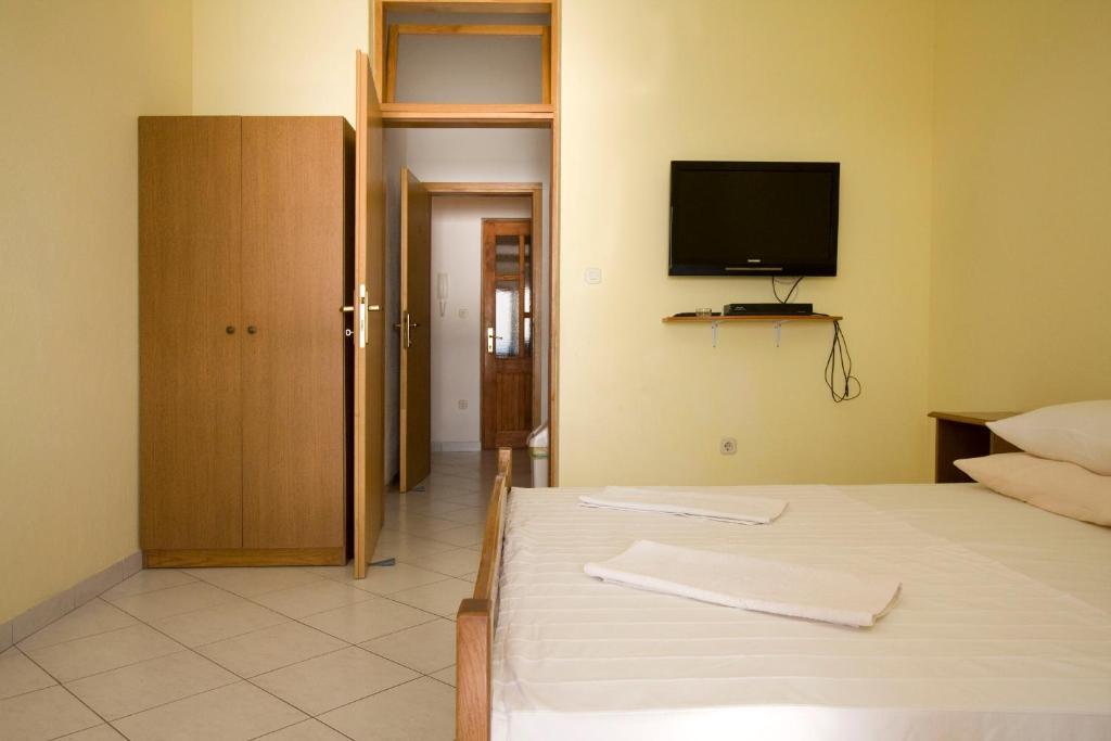 Ella Apartments Омиш Номер фото